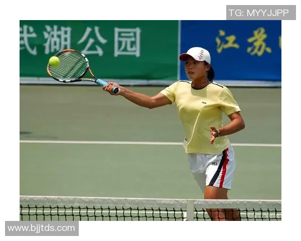 周芳独家分享网球技巧与心得助你提升球技的秘密武器